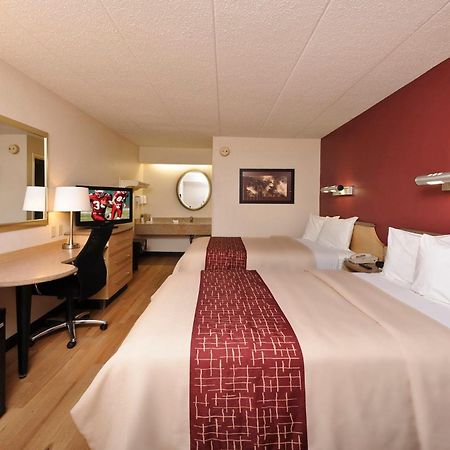 Red Roof Inn Louisville East - Hurstbourne Екстериор снимка