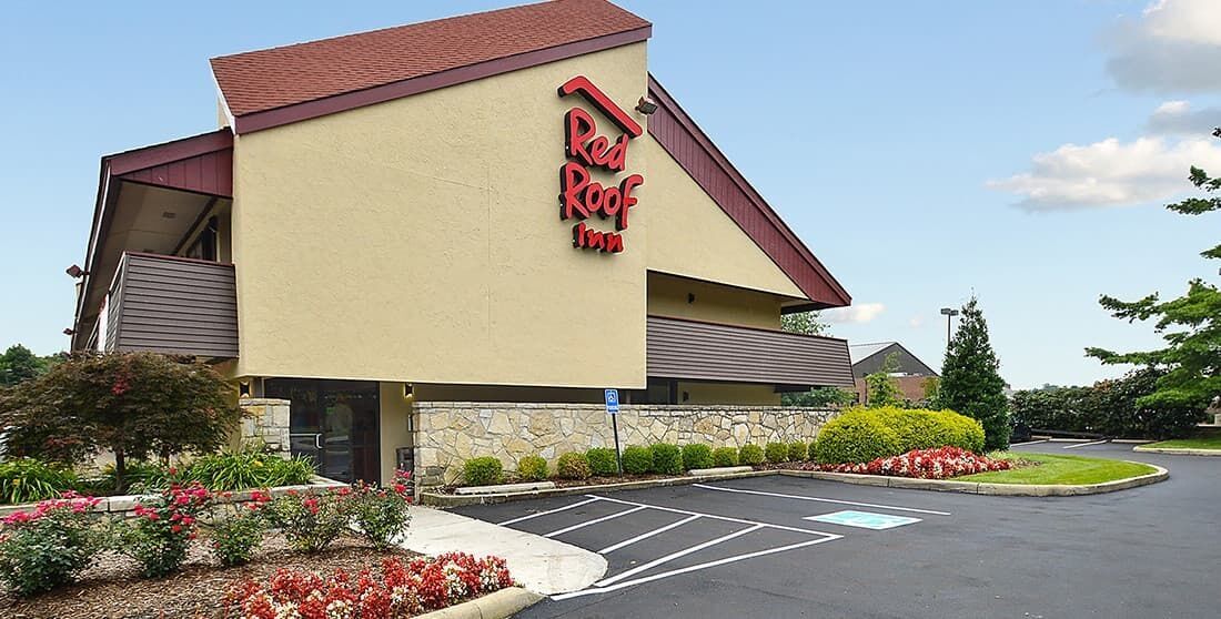 Red Roof Inn Louisville East - Hurstbourne Екстериор снимка